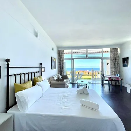 Apartment Studio With Direct View Of The Atlantic, Heated Pool, Wifi, 250 Meters To The Beach